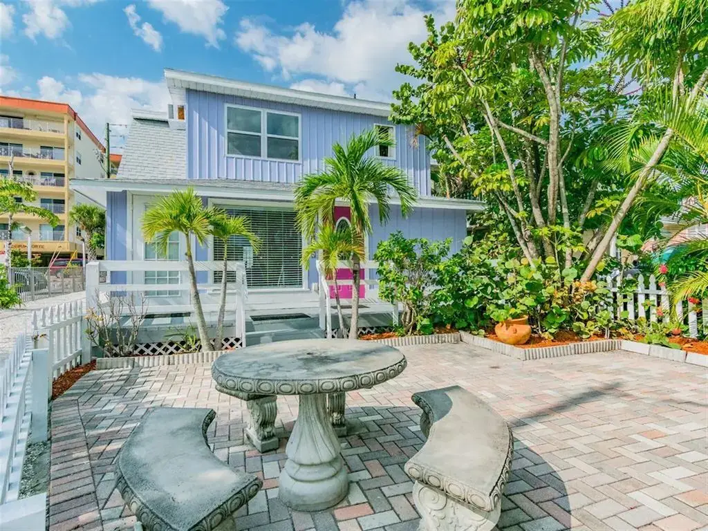 Madeira Beach Cottage Rentals